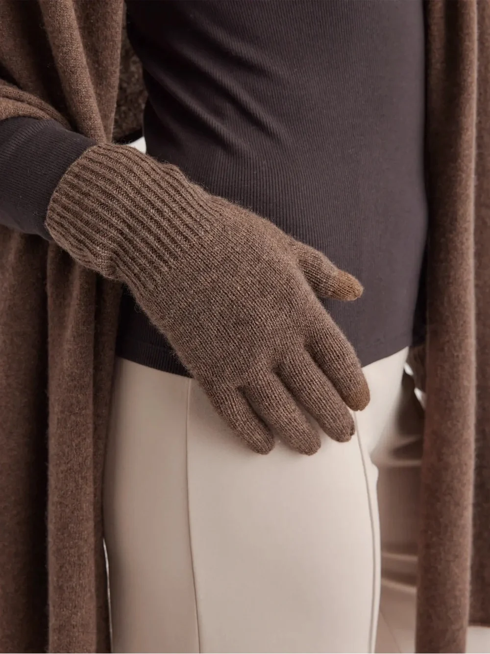 NWT QUINCE Mongolian Cashmere Gloves Brown 0854